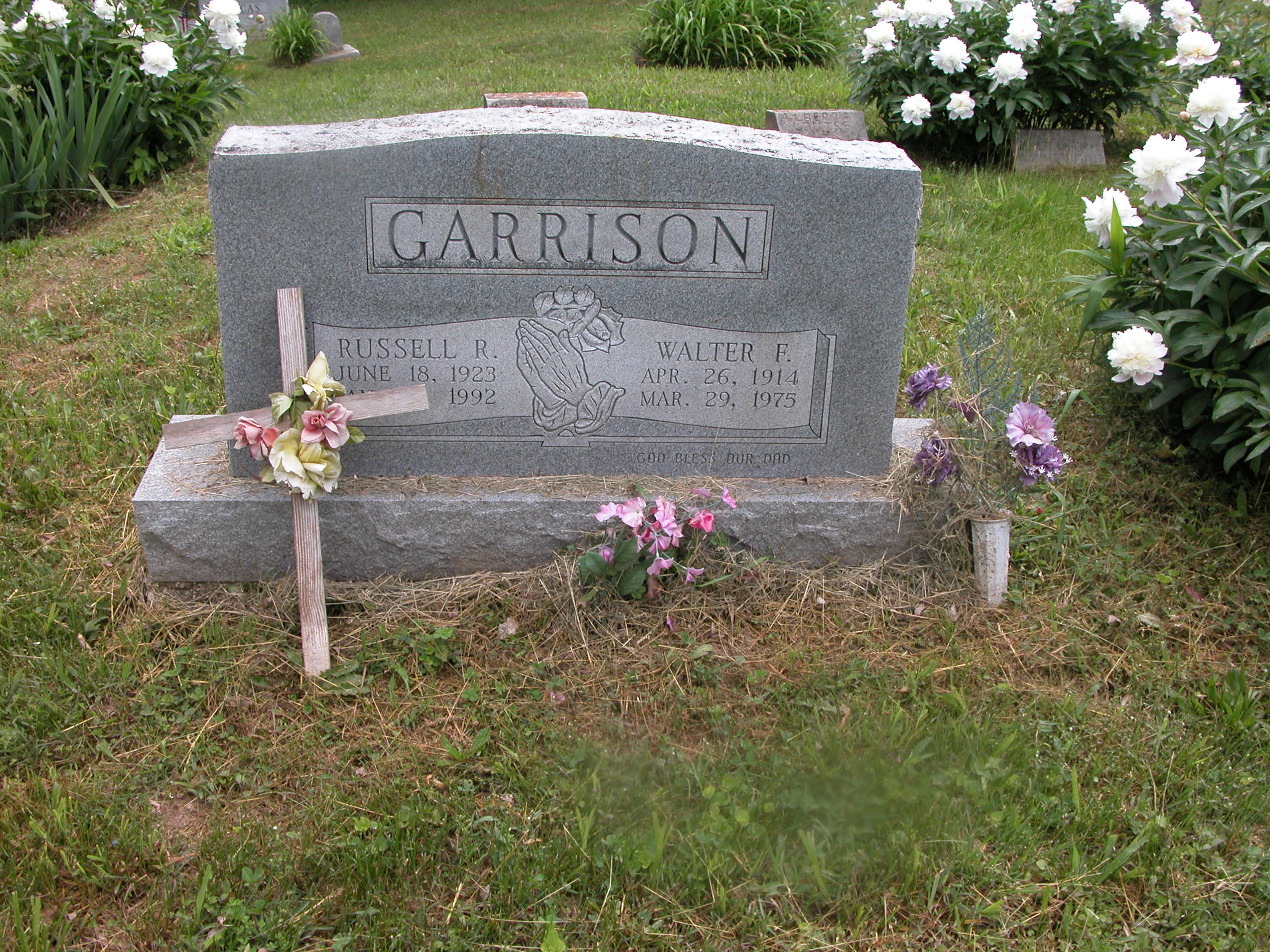 Lucas Cemetery Photos